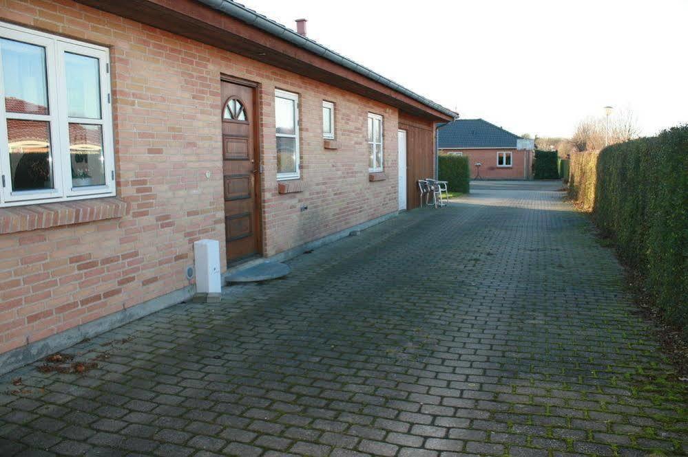 Mejrup Bed And Breakfast Хольстебро Экстерьер фото