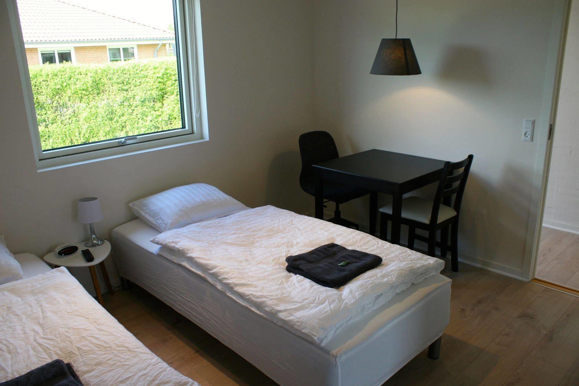 Mejrup Bed And Breakfast Хольстебро Экстерьер фото